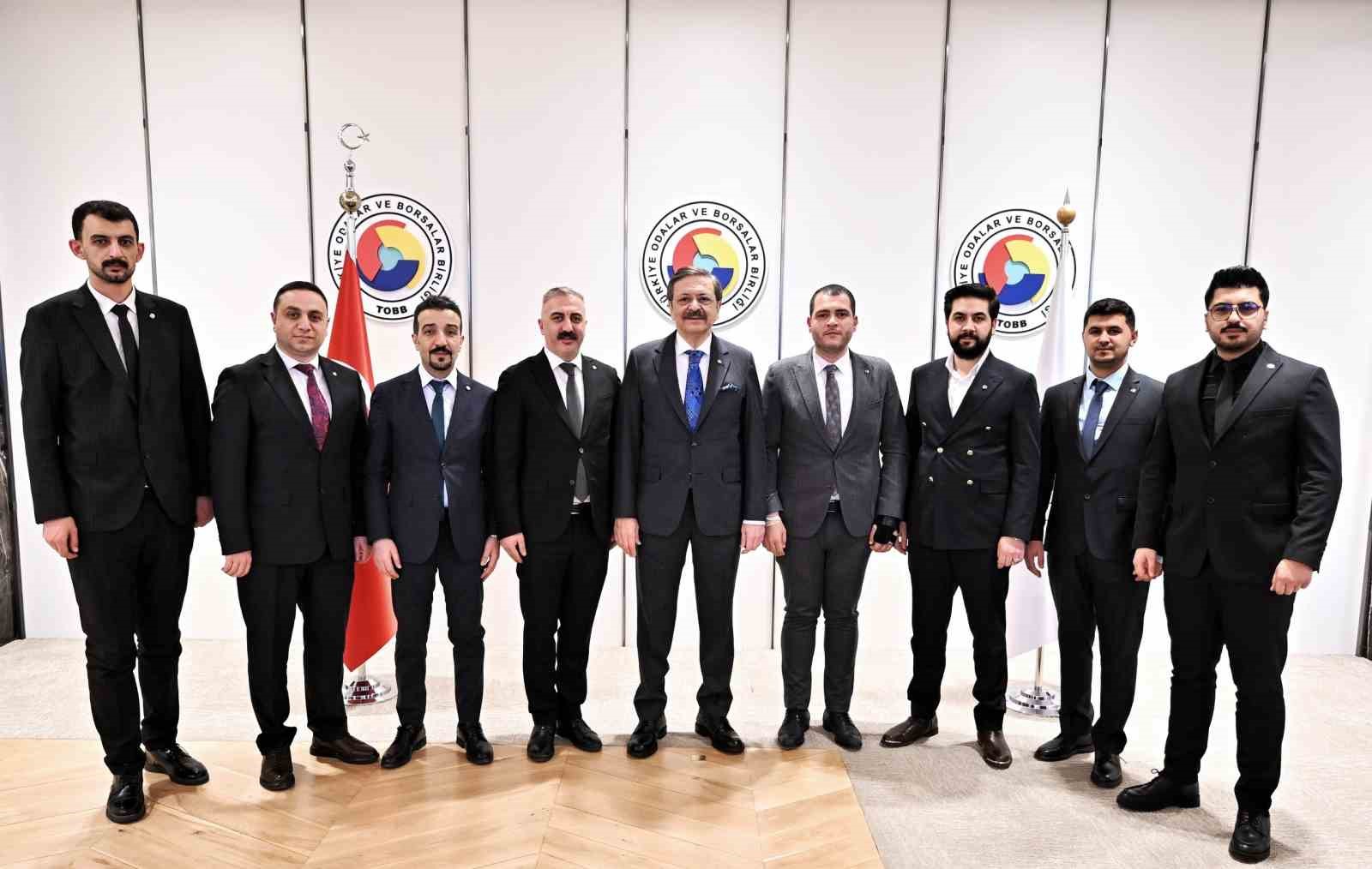 TOBB Van GGK’dan Hisarcıklıoğlu’na ziyaret
