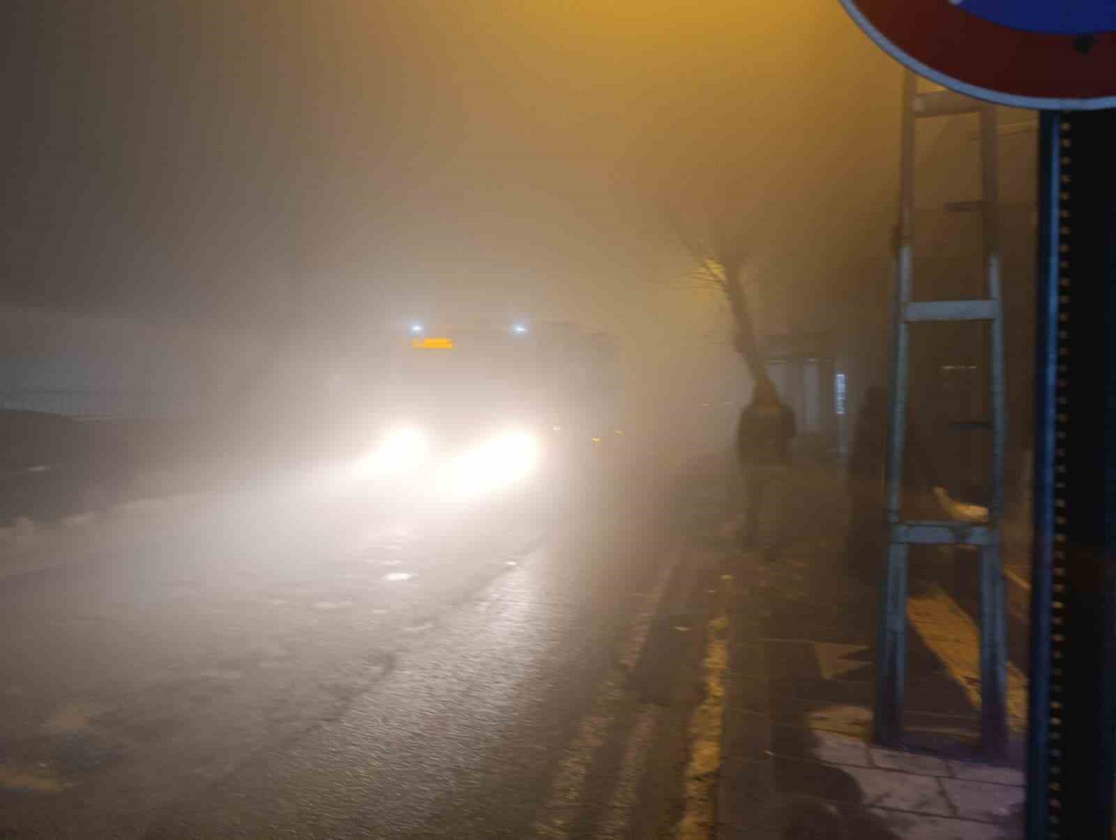 Kahramanmaraş sise teslim oldu, göz gözü görmedi
