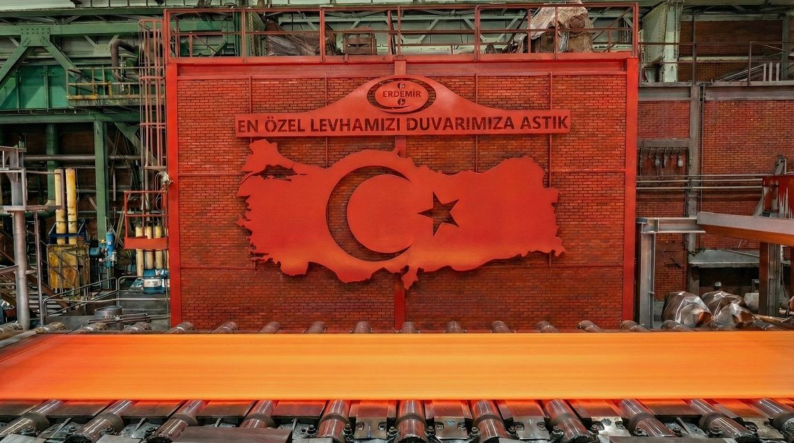 Milli Uçak Gemisi için 40 bin ton gemi sacı üretiyor.