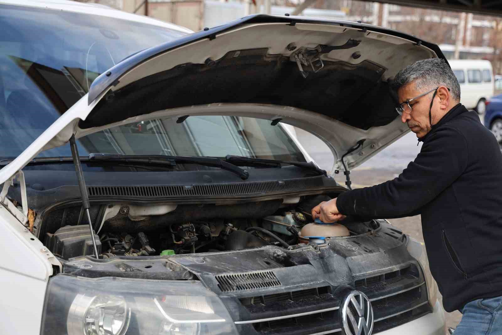 Kırşehir’de oto marketlerde kış ürünlerine talep arttı
