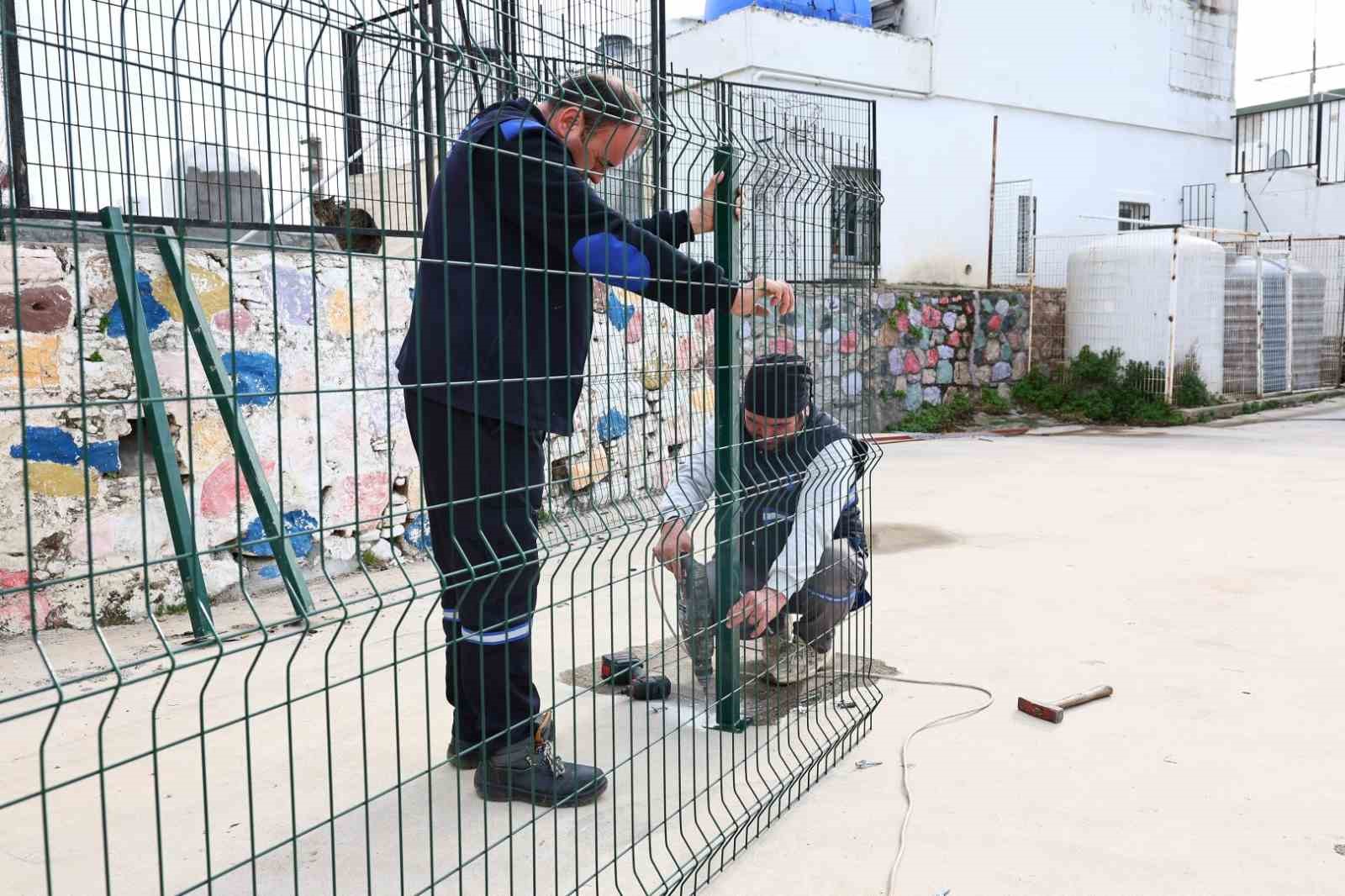 Belediyeden okullara kapsamlı bakım ve onarım çalışmaları
