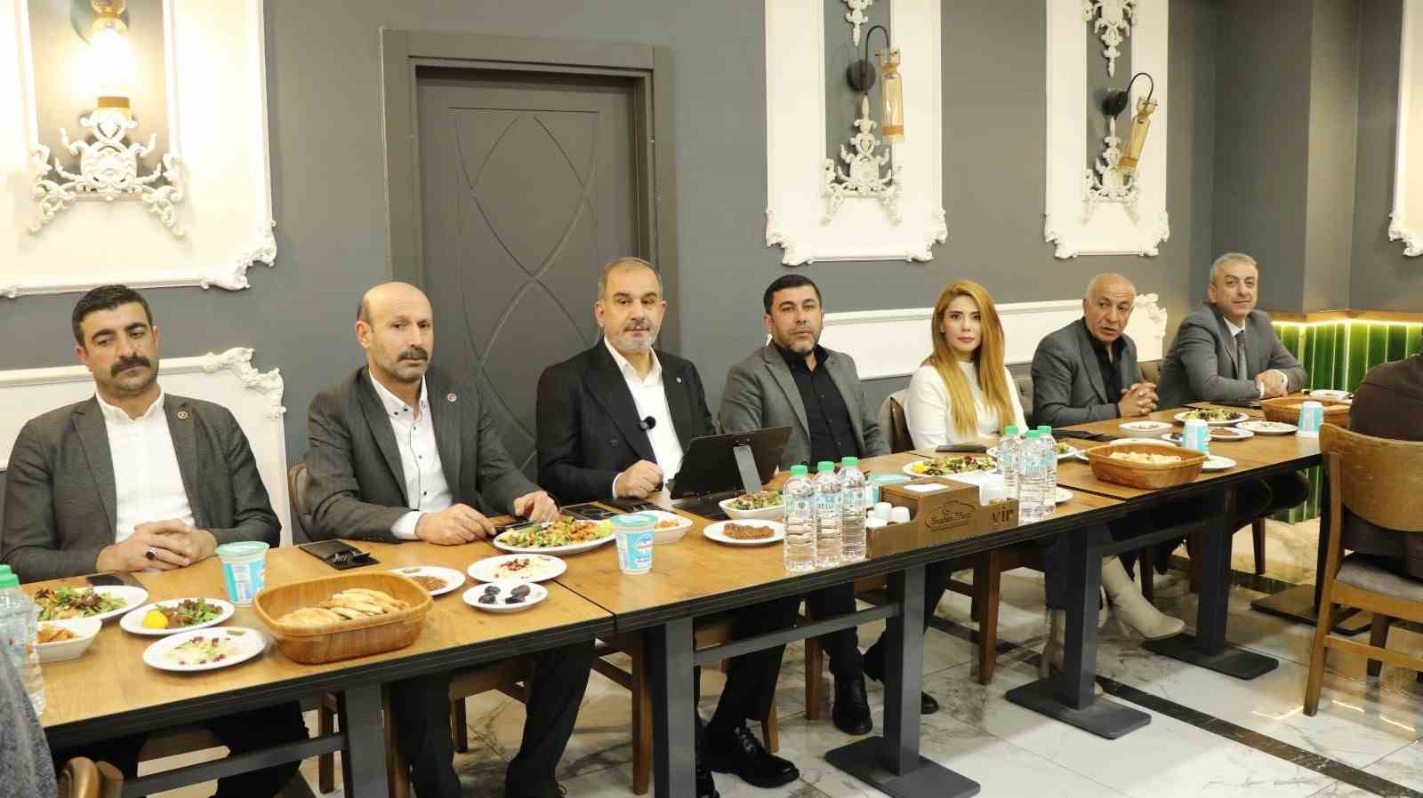 Başkan Alan, "Hepimizin ortak gayesi insanımız için daha güzel ve daha güçlü bir şehir inşa etmektir"
