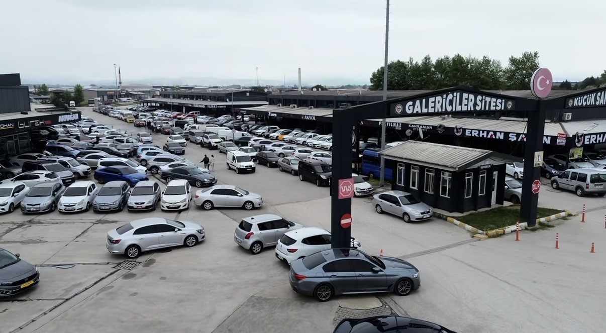 İkinci el araç piyasasında durgunluk yaşanıyor
