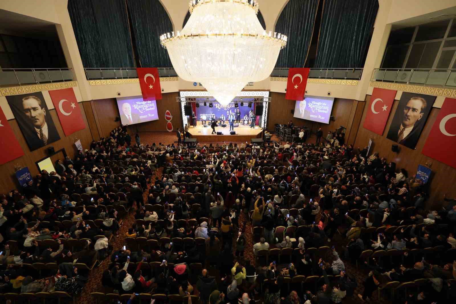 Yüreğir’de gönüllere dokunan konser

