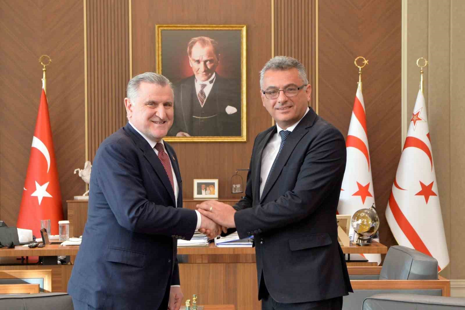 KKTC Cumhurbaşkanı Erhürman, Gençlik ve Spor Bakanı Bak’ı kabul etti
