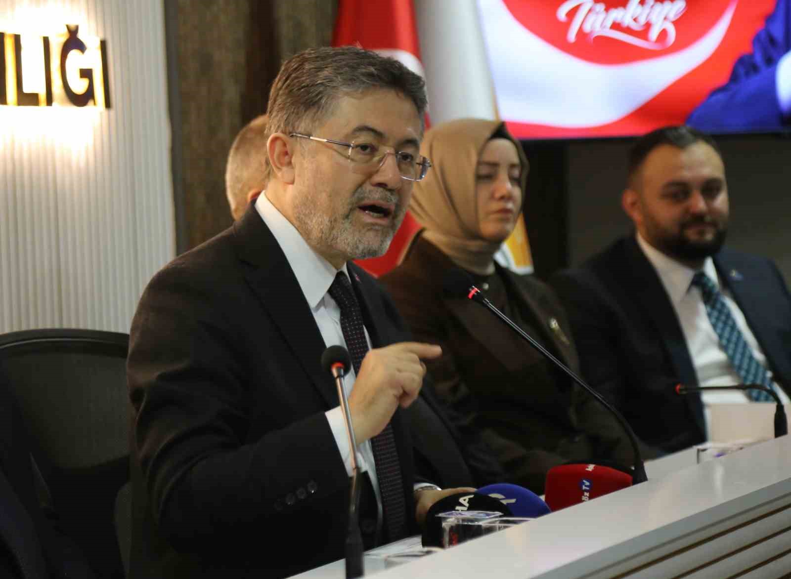 Bakan Yumaklı: "Üç tarafı denizlerle çevrili güzel ülkemin beş tarafı çatışmalarla, savaşlarla, her türlü krizle çevrilmiş durumda"
