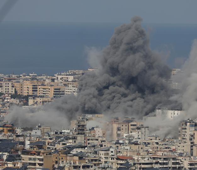 İsrail, Beyrut'taki bir otele hava saldırısı düzenledi: 4 ölü, 10 yaralı