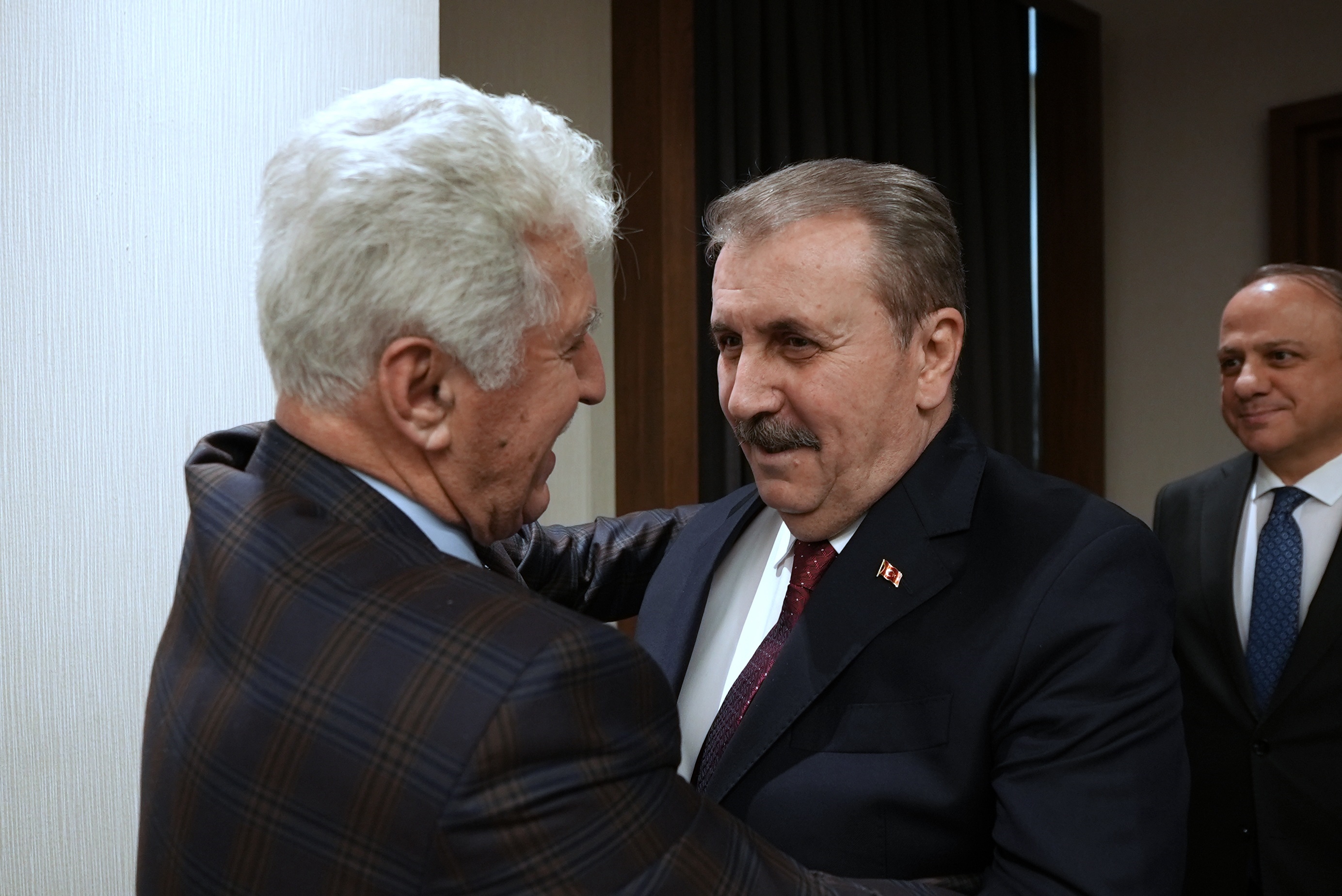 BBP Genel Başkanı Destici, Üsküp’te temaslarda bulundu