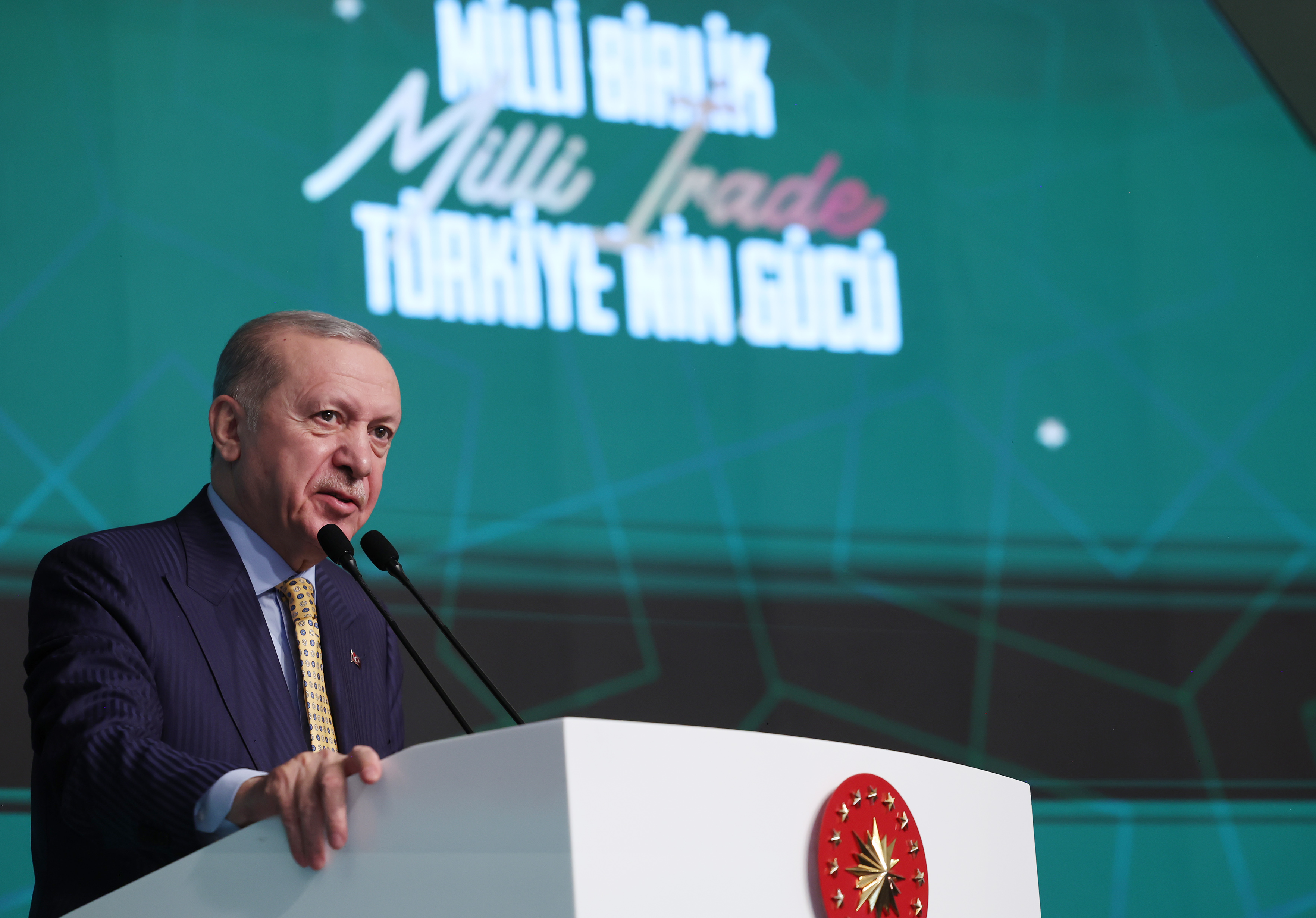 İstanbul- Cumhurbaşkanı Erdoğan: Ülkemizi bu ateş çukurundan uzakta tutmak birinci önceliğimizdir