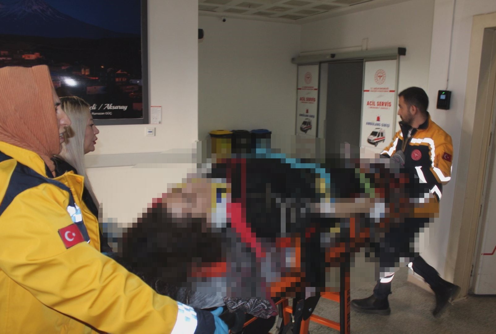 Bayram tatili yolunda kaza: Anne ve baba öldü, 4 oğlu yaralandı (2)
