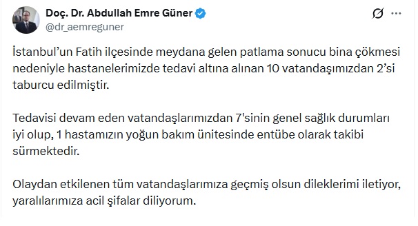 İstanbul-Fatih'te çöken binaların enkazından çıkarılan 2 yaralı taburu edildi