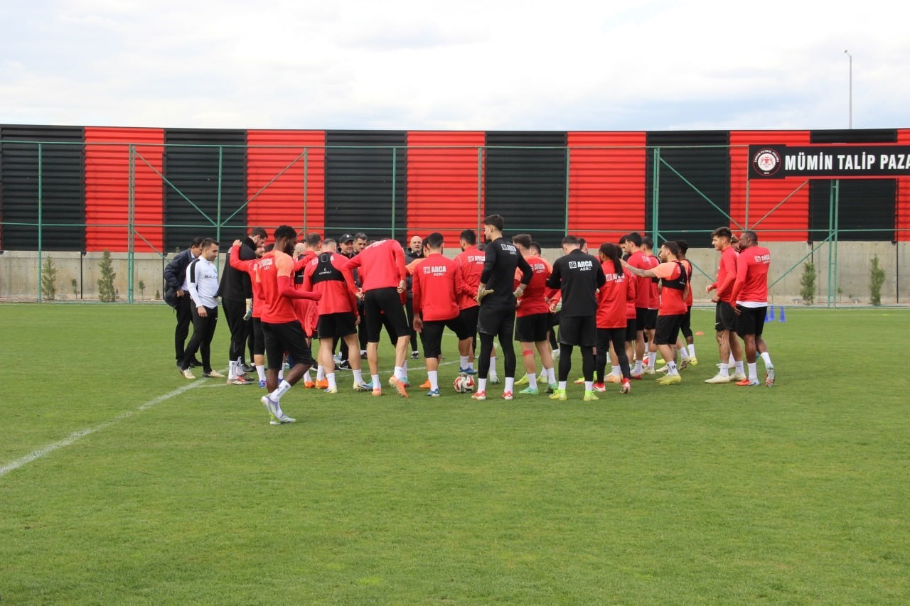 Çorum FK, Bandırmaspor hazırlıklarını sürdürdü
