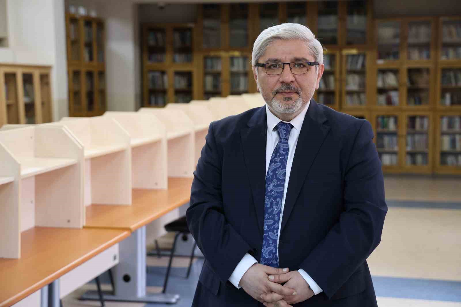 Uzmanı uyardı:  "Kişisel veriler, mahrem bilgiler yapay zekayla paylaşılmamalı"
