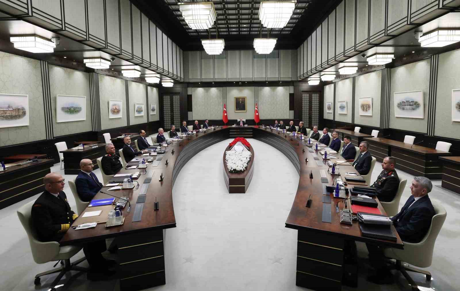 MGK Bildirisi: "Terörün milletimizin gündeminden geri dönmemek üzere çıkarılacağı vurgulanmıştır"
