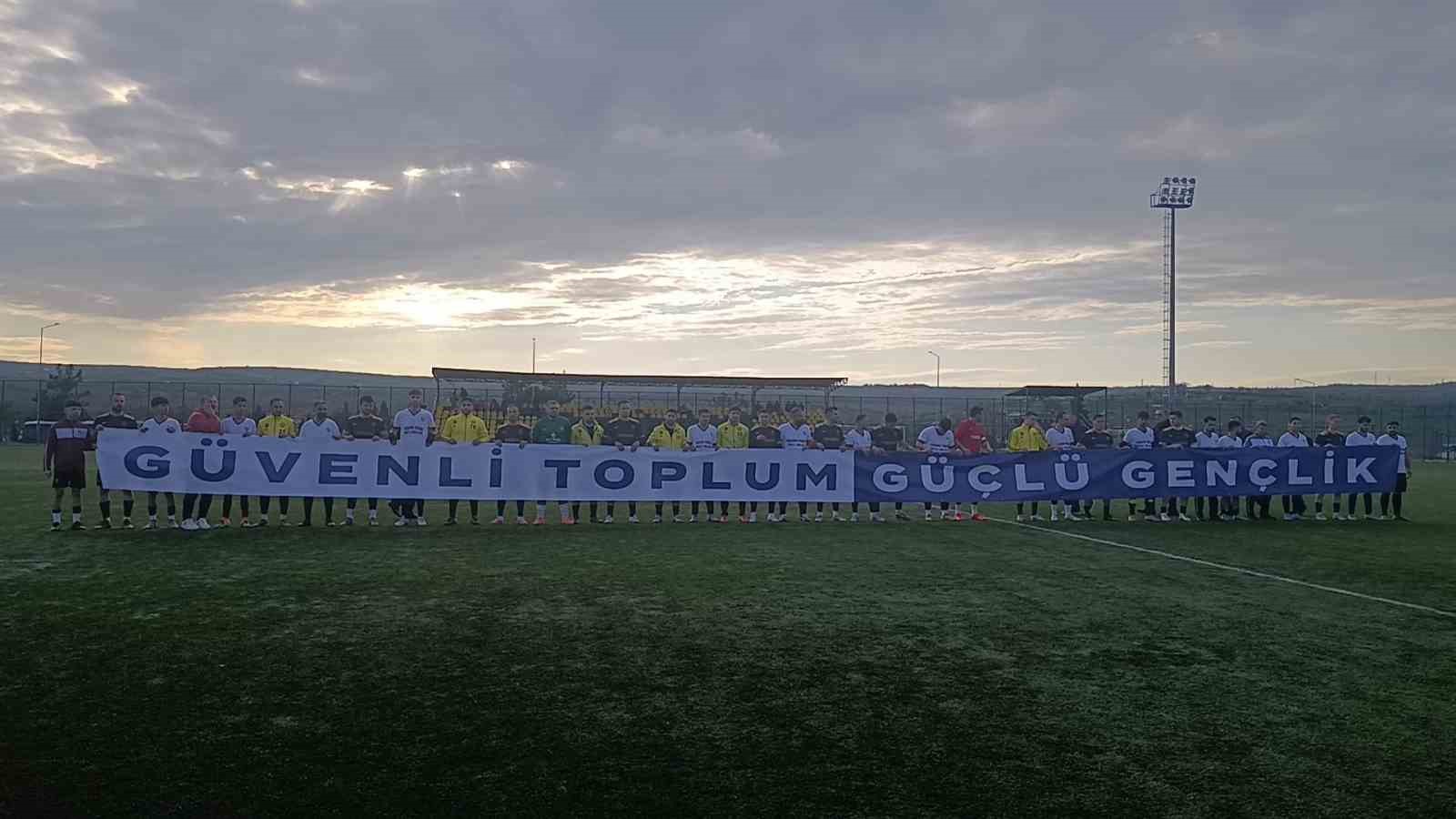 Tekirdağ’da polis ve Roman vatandaşlar sahada buluştu
