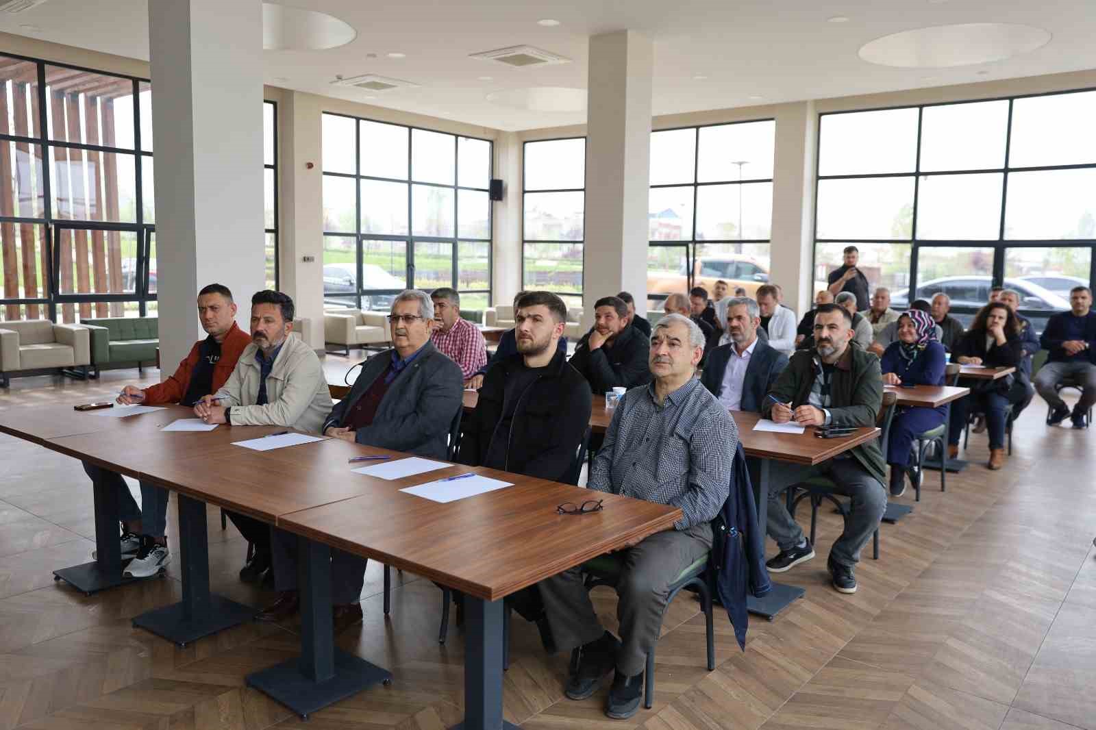 Bursa’da çiftçilere eğitim desteği
