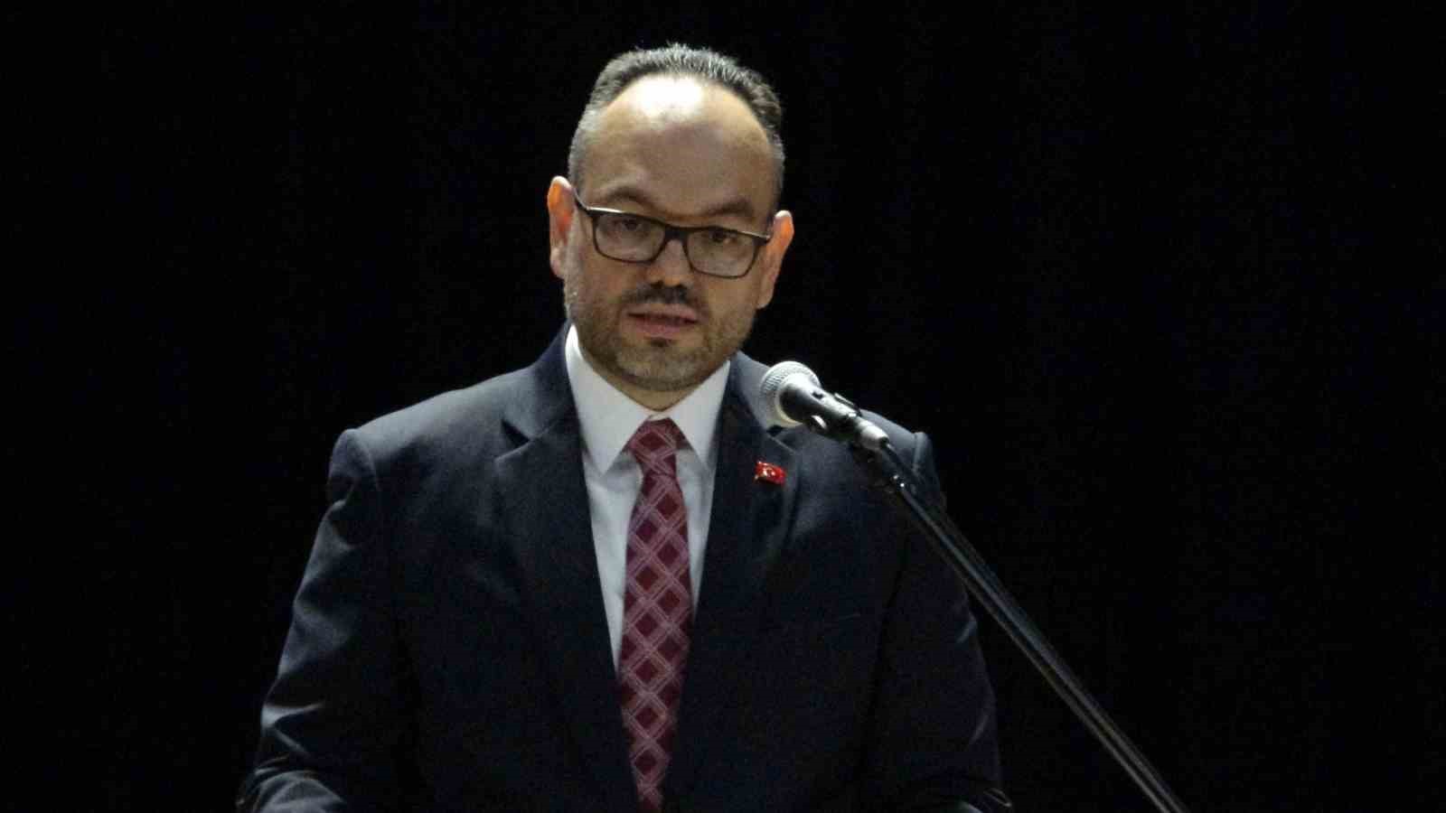 İletişim Başkan Yardımcısı Şahin: "Toplumların sağlıklı kararlar alabilmesi ve doğru yönlendirilebilmesi için güvenilir bilginin zamanında ve eksiksiz biçimde aktarılması elzemdir"
