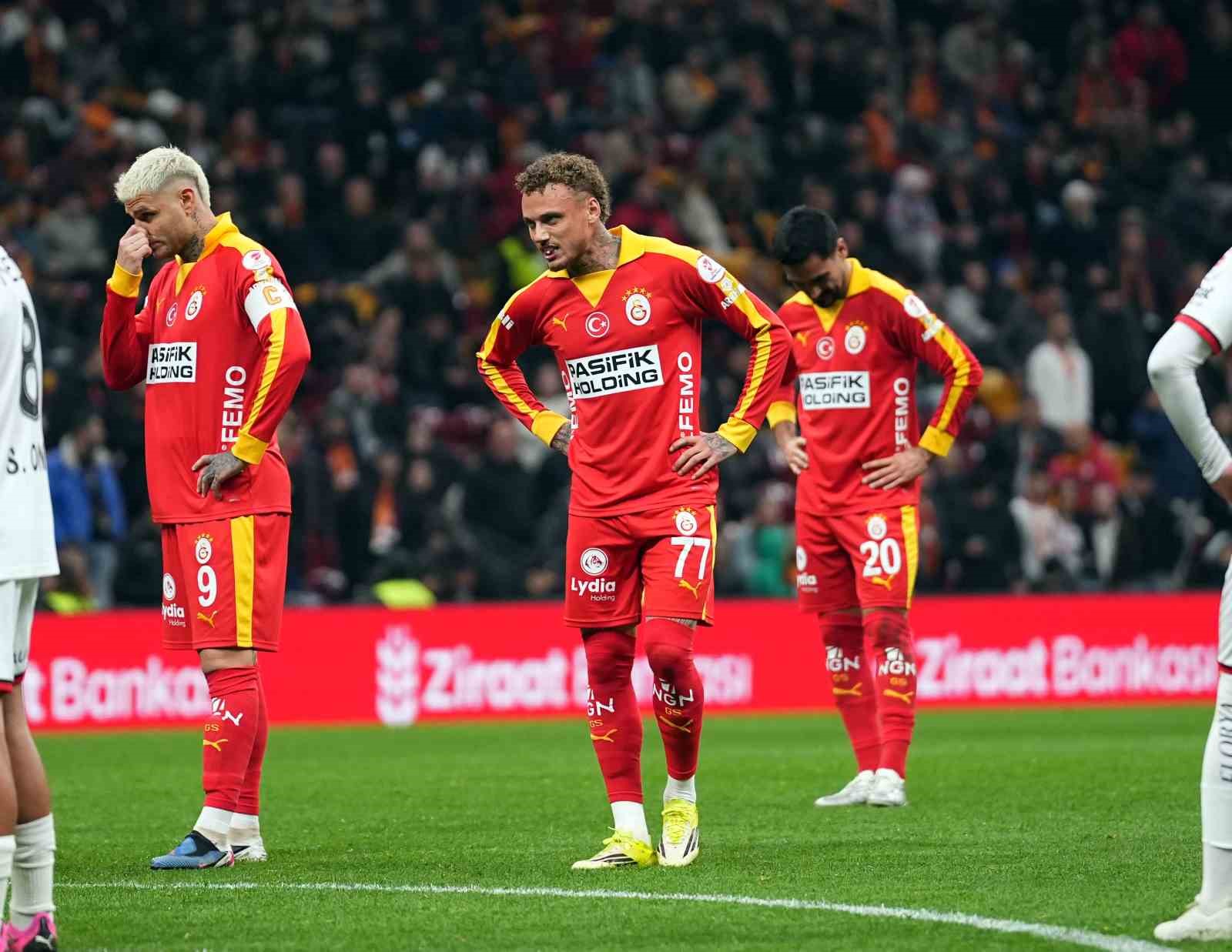 Galatasaray kupaya veda etti

