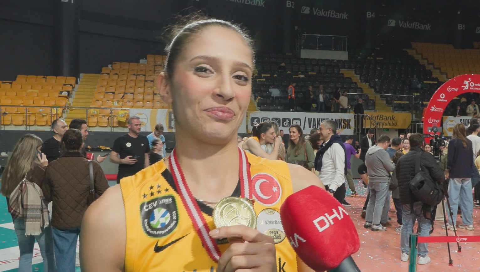 Derya Cebecioğlu: VakıfBank’a bu şekilde veda ettiğim için çok mutlu ve gururluyum