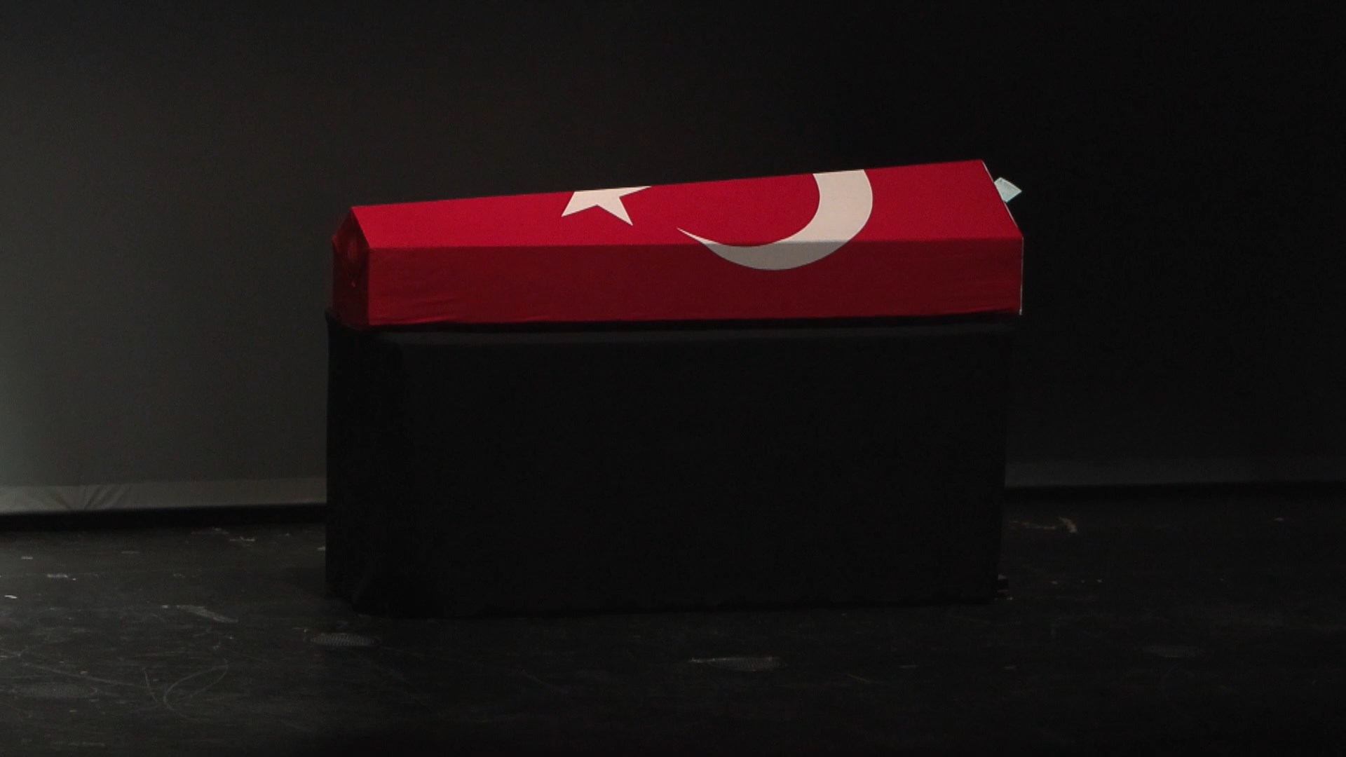 Oyuncu Ferdi Atuner için AKM'de tören düzenlendi 