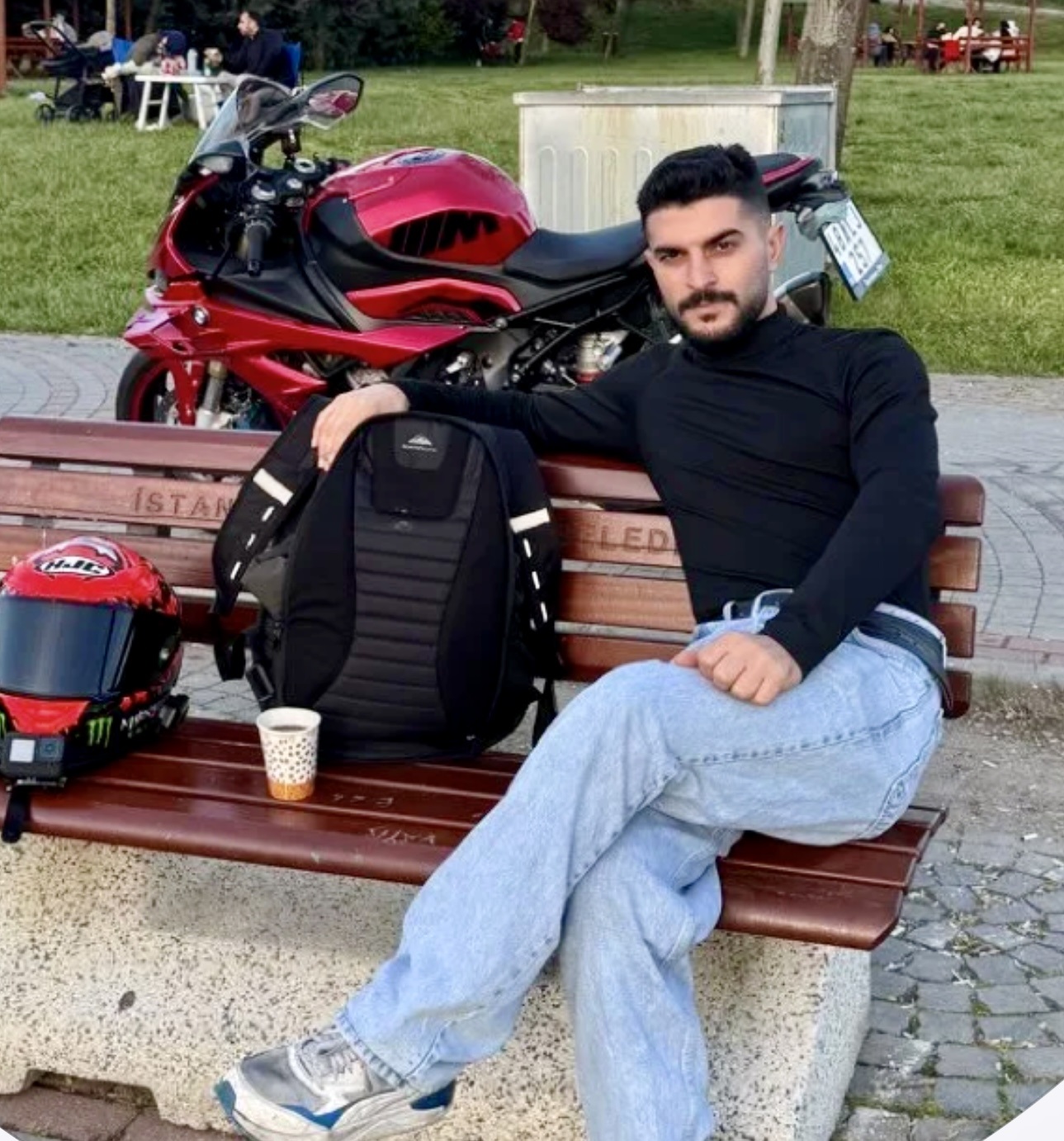 Avcılar'da düşerek bariyerlere çarpan motosikletin sürücüsü hayatını kaybetti