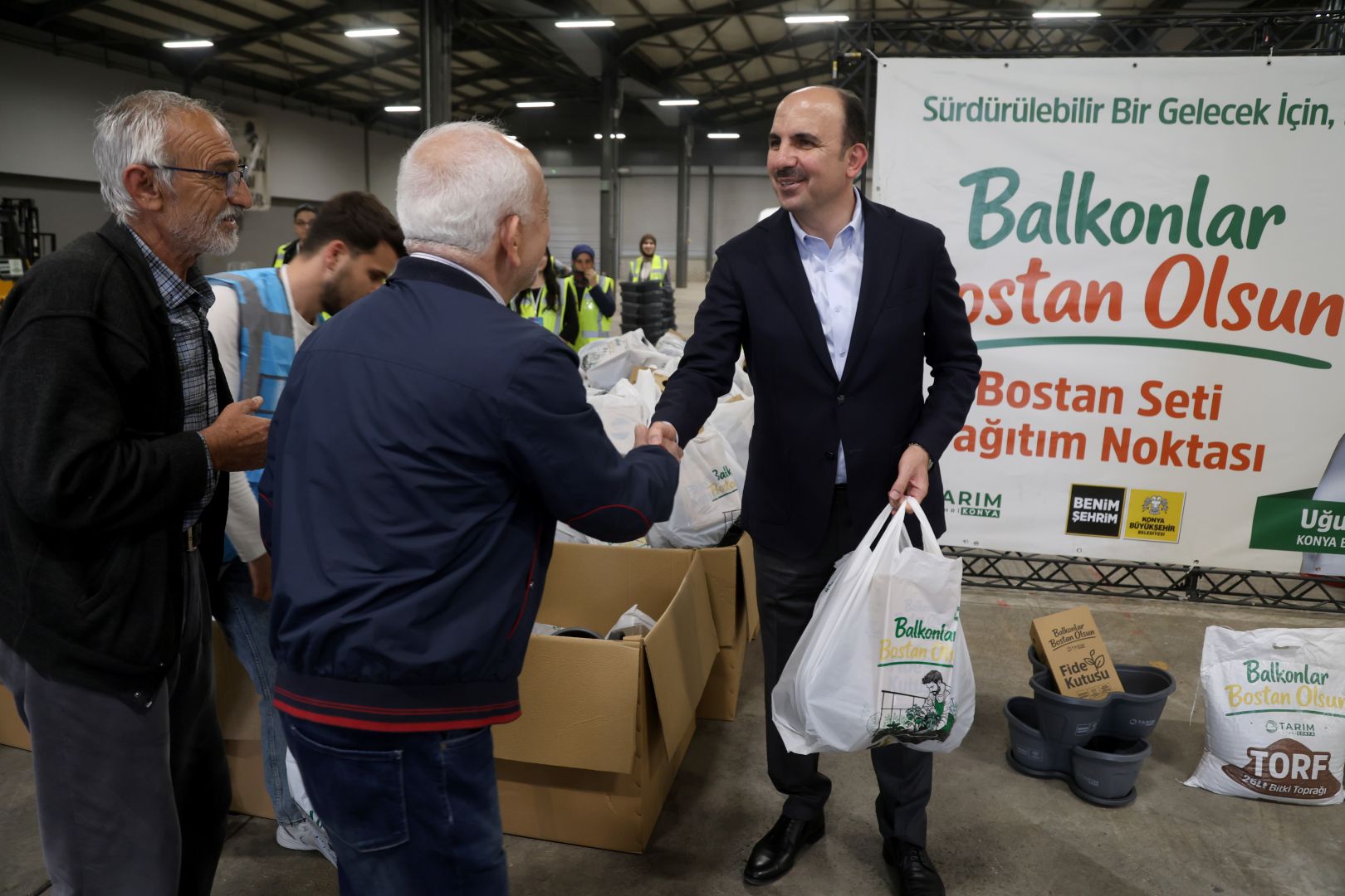 Başkan Altay “Balkonlar Bostan Olsun” Projesine İlgi Gösteren Herkese Teşekkür Etti.