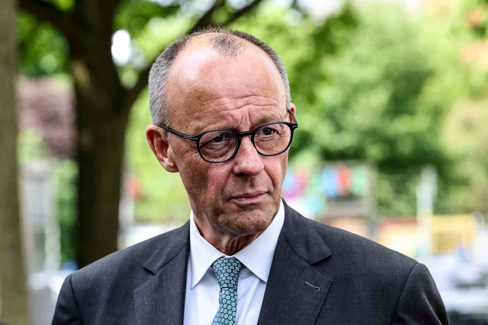 Merz: "Tahran müzakere masasına dönmeli, bölgeyi ve dünyayı rehin almaktan vazgeçmeli"
