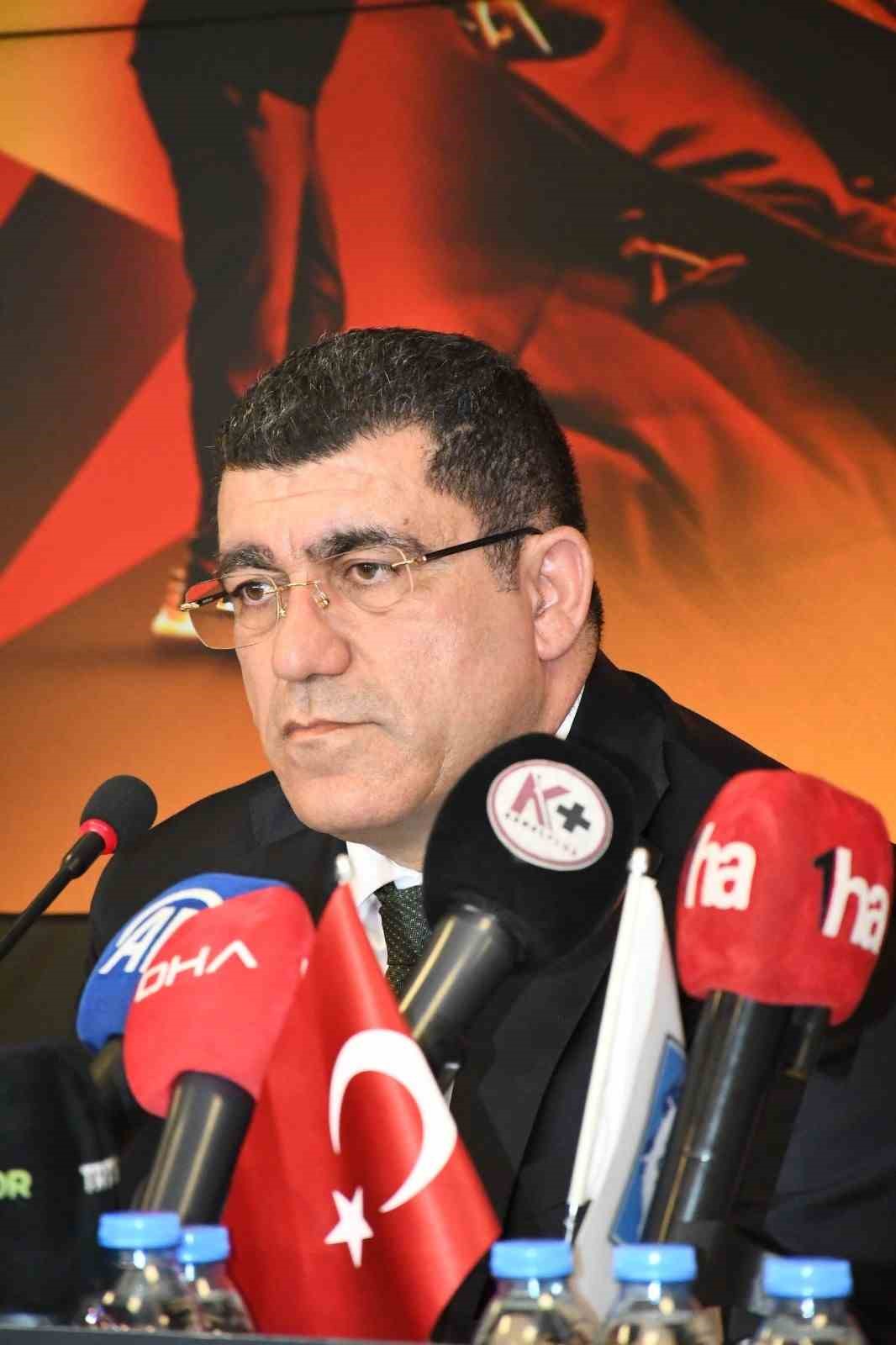 Kayserispor Başkanı Açıkalın: "Taraftarımızdan özür diliyoruz"
