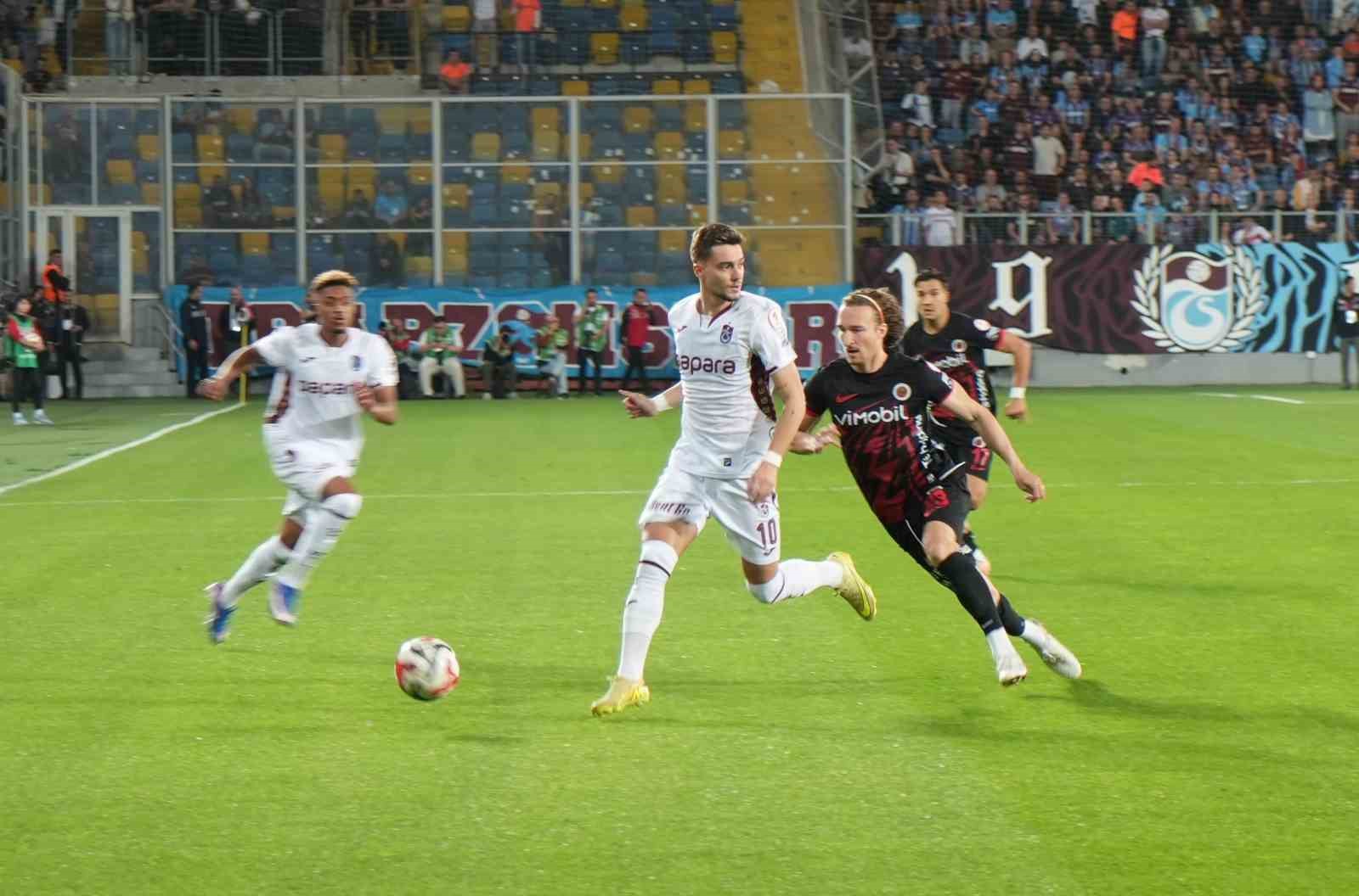 Ziraat Türkiye Kupası: Gençlerbirliği: 0 - Trabzonspor: 0 (Maç devam ediyor)
