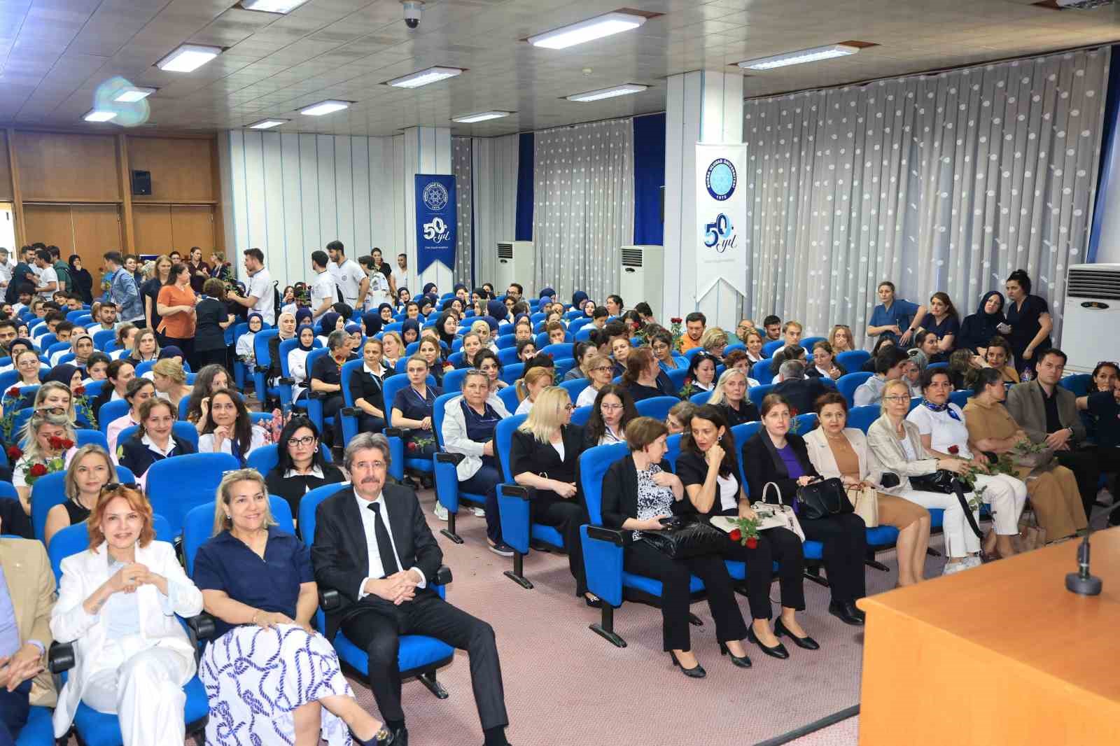 Hemşirelik haftası BUÜ’de unutulmadı
