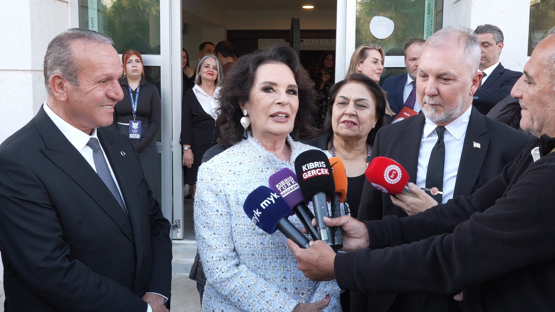 Hülya Koçyiğit KKTC‘de söyleşiye katıldı