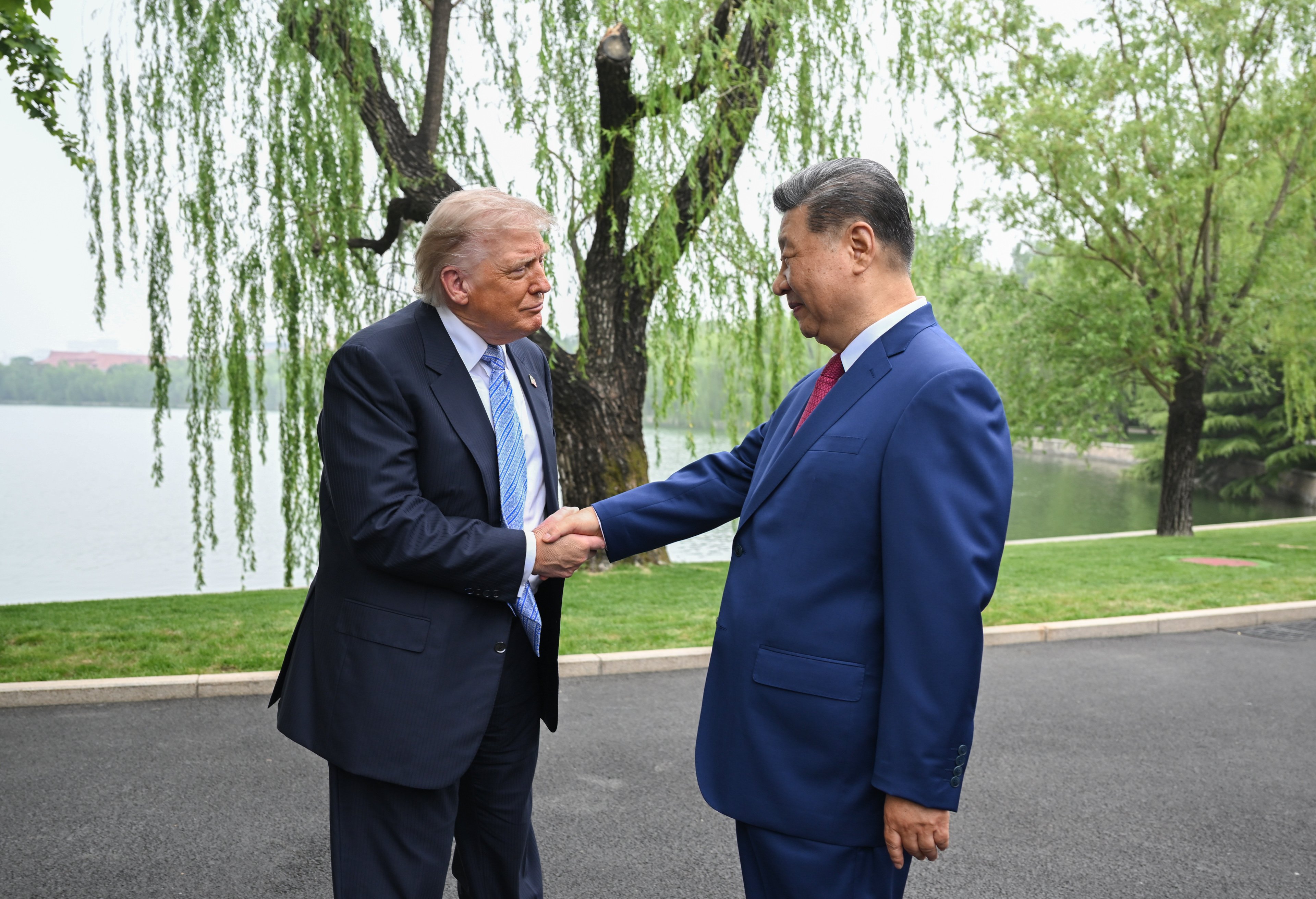 Şi, Trump ile Zhongnanhai’da bir araya geldi