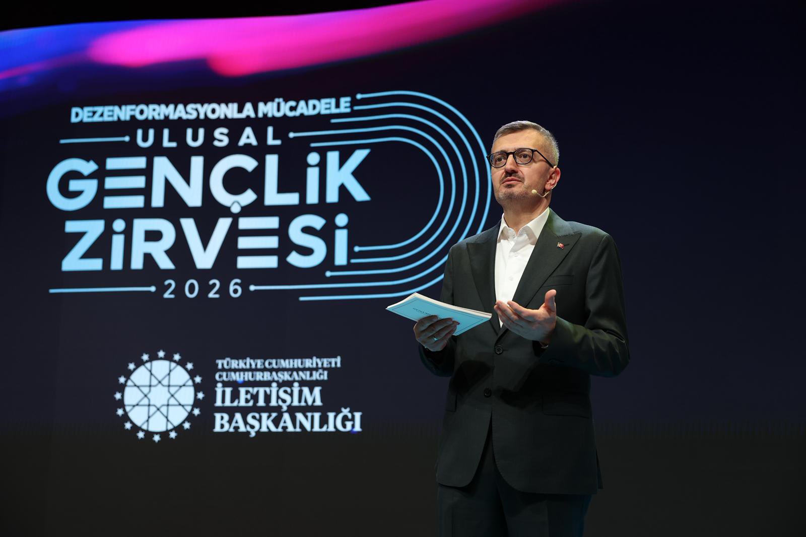 İletişim Başkanı Duran'dan Dezenformasyonla Mücadele Ulusal Gençlik Zirvesi paylaşımı 