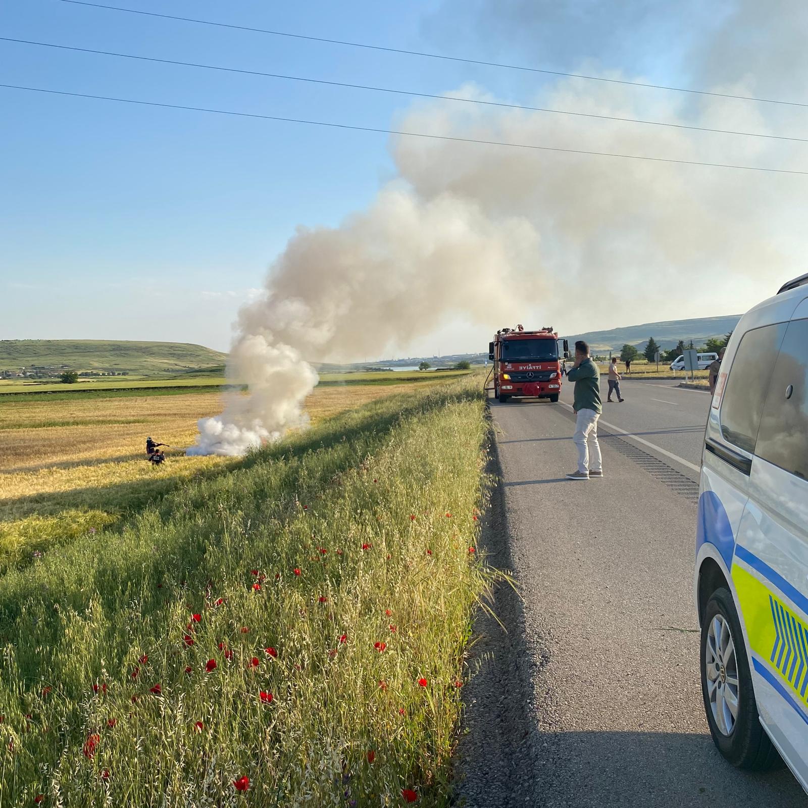 Kilis'te otomobil tarlaya savruldu: 6 yaralı