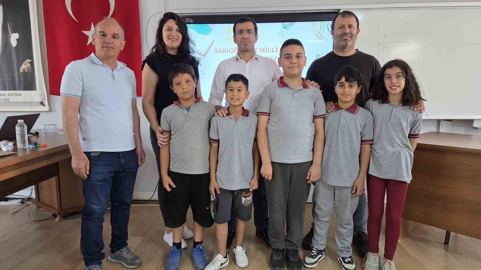 Sarıgöl’ün bilgi şampiyonu Şehit Esin Akay İlkokulu oldu
