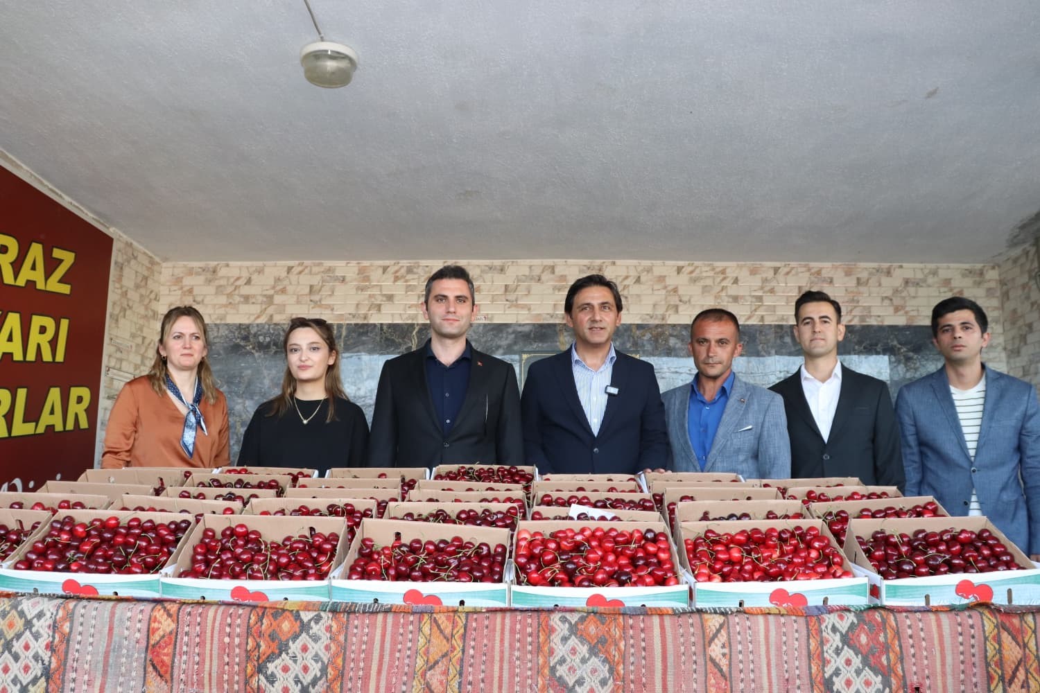Selendi’de kirazın en iyisi seçildi
