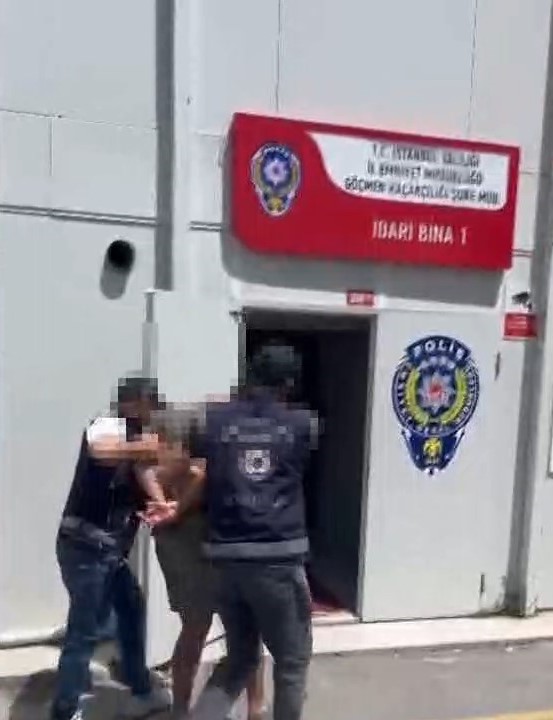 İnterpol tarafından aranan İranlı şüpheli İstanbul Havalimanı'nda yakalandı