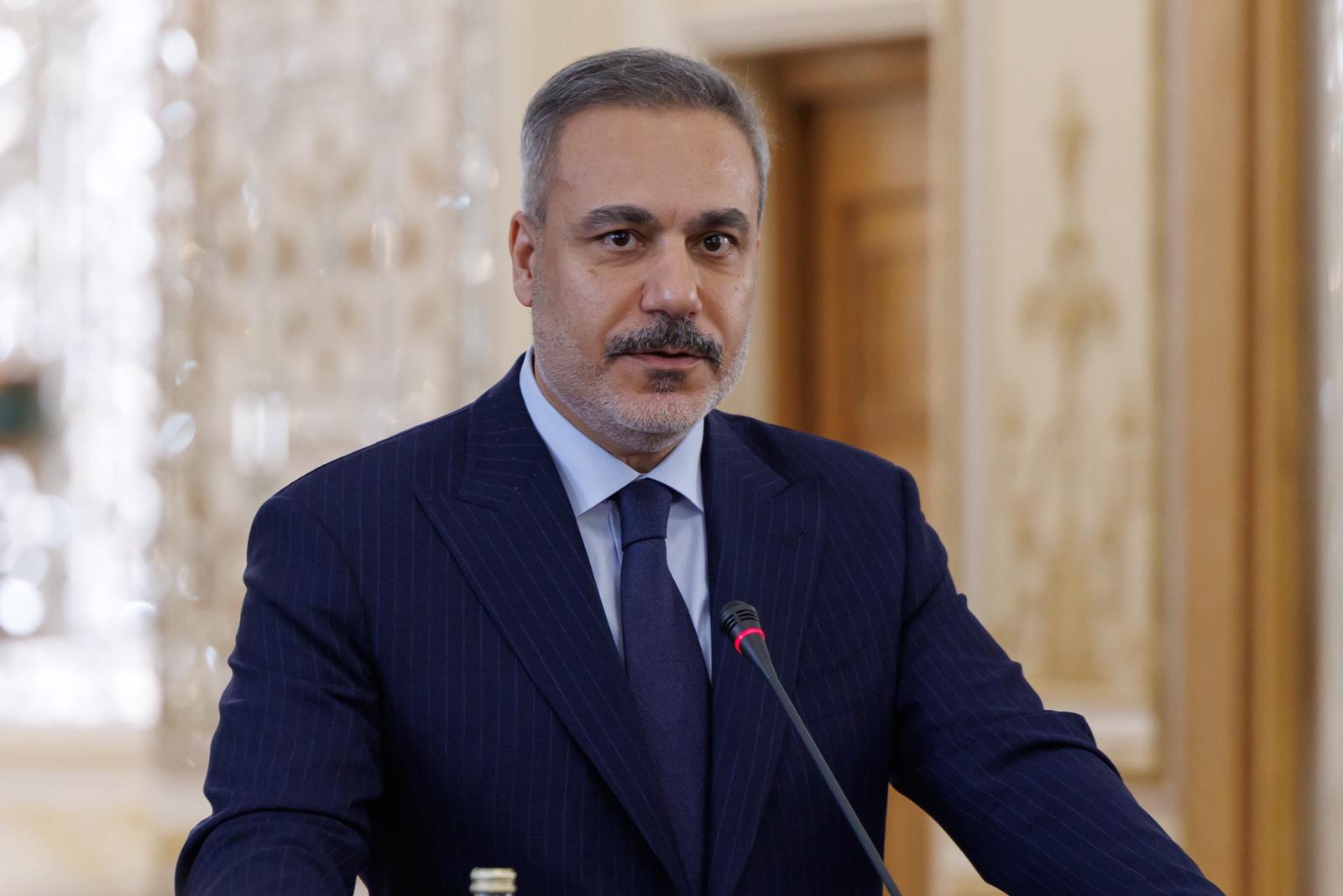 Bakan Fidan: Hürmüz Boğazı geçişe açık tutulmalı