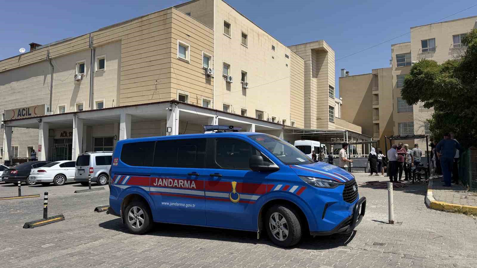 Siverek’te bıçaklı taşlı kavga: 8 yaralı
